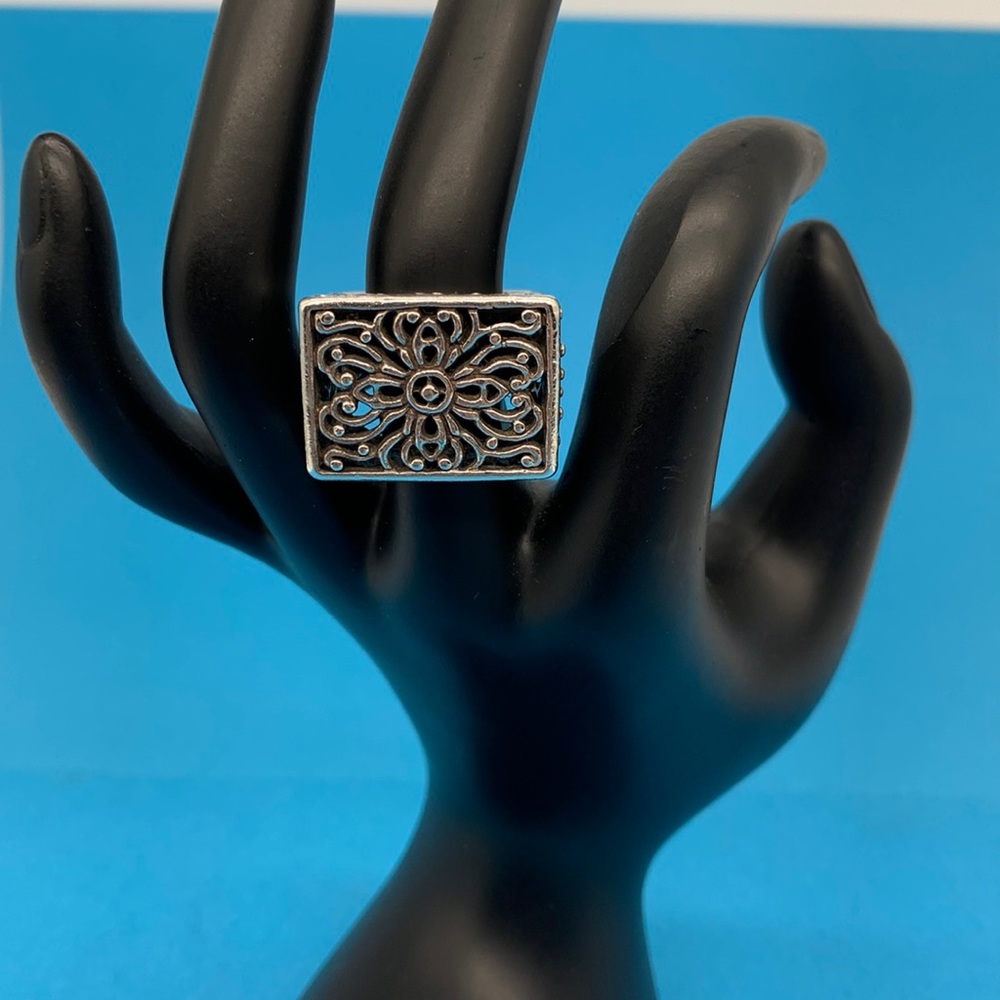 Filigreed Large Sterling Silver ring marked 925